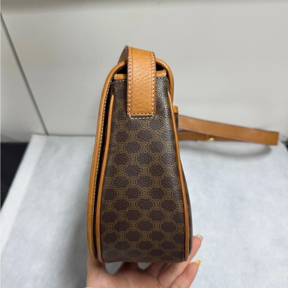 Celine Tan Leather Interior Bag - Picture 3 of 16